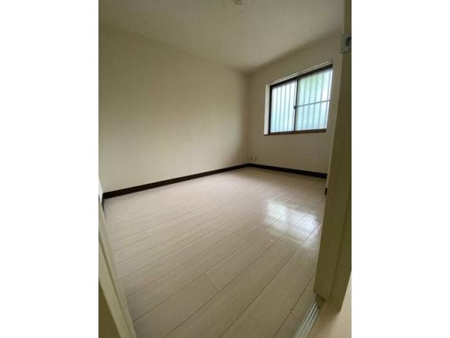  エレガンス生田