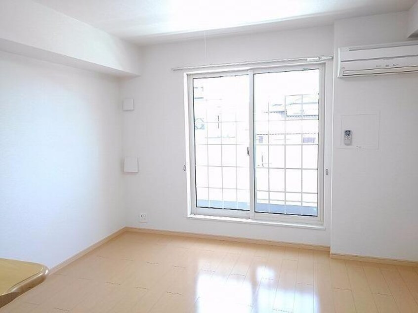  プレジール　大島