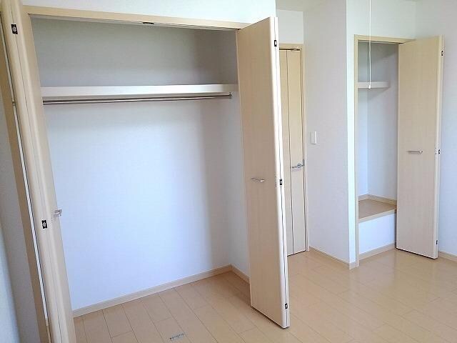  プレジール　大島