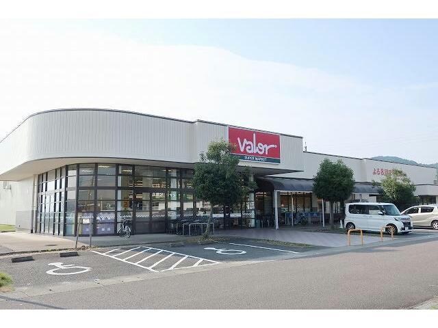 バロー(スーパー)まで1300m カーサ　フェリーチェⅡ