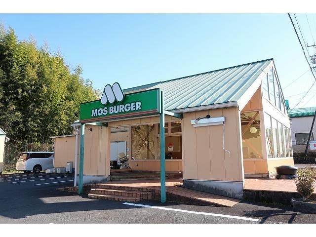 モスバーガー(その他飲食（ファミレスなど）)まで800m シティハイツ天王　Ａ