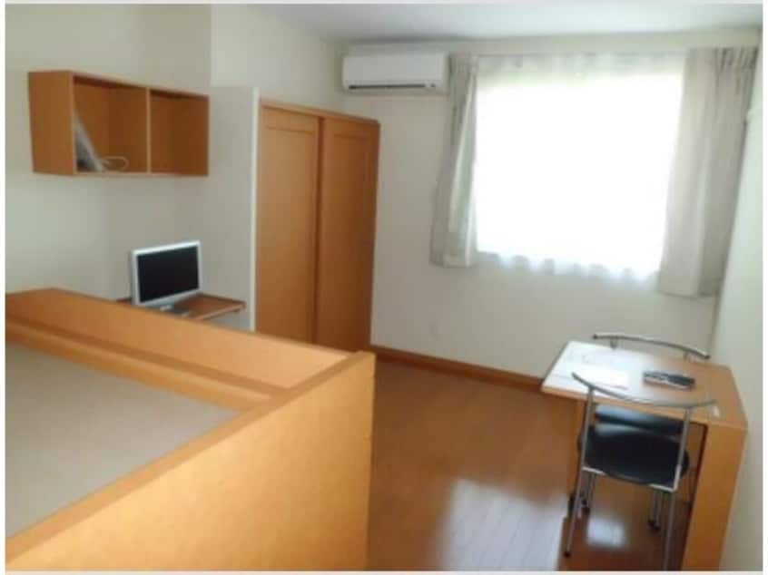  レオパレスローズ