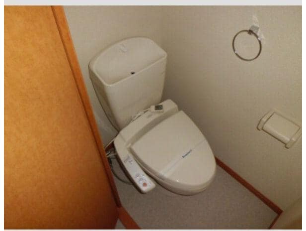  レオパレスローズ