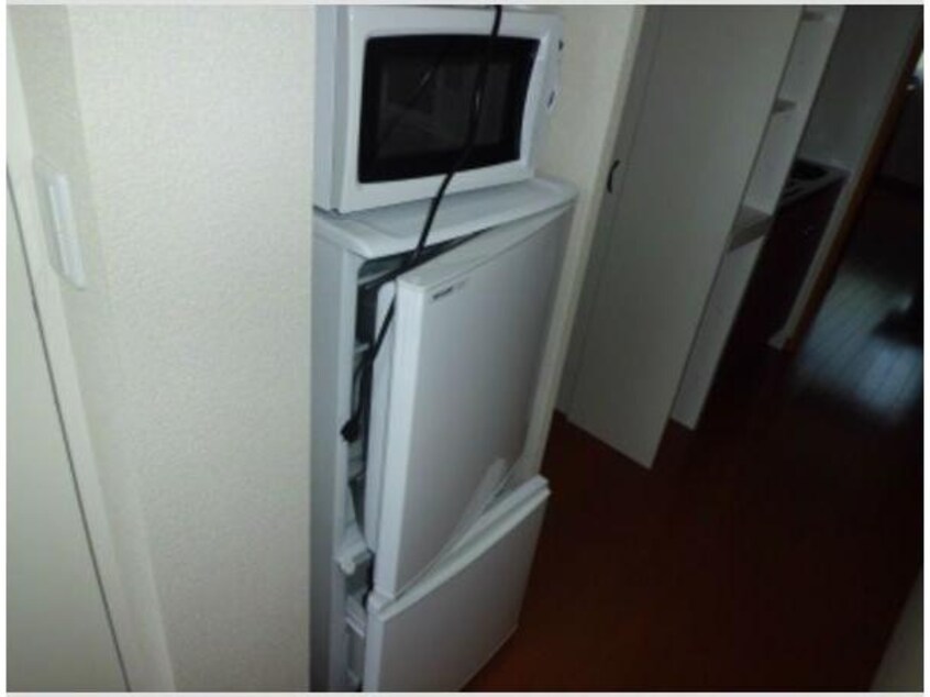  レオパレスローズ