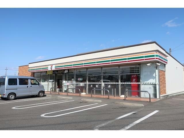 セブンイレブン可児下恵土高田店(コンビニ)まで420m レオパレスラ　シェーヌ可児