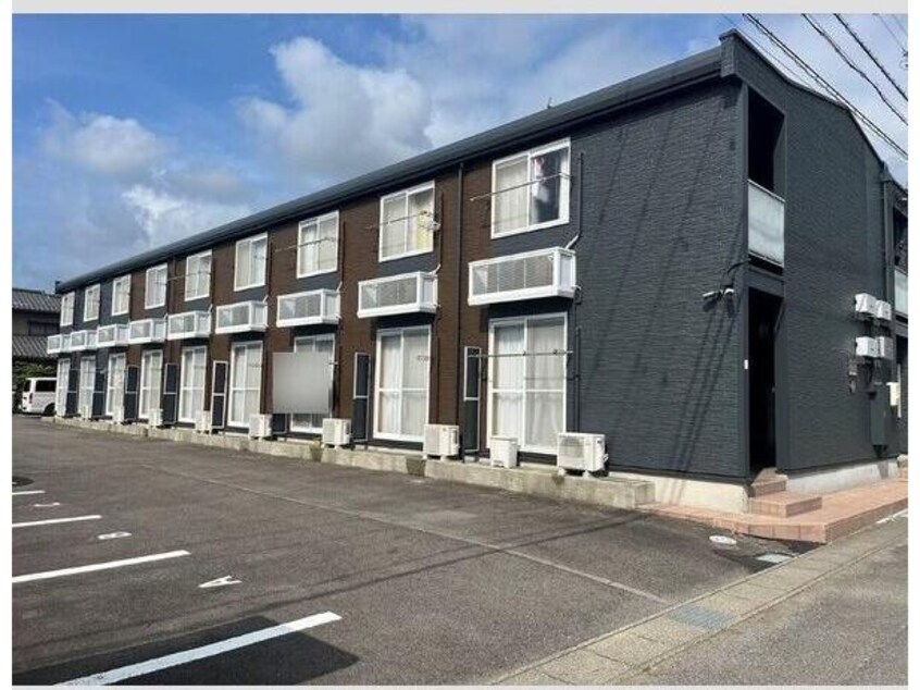  レオパレス芳菫閣Ⅲ