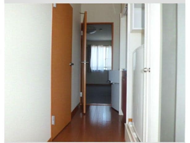  レオパレスロベリア