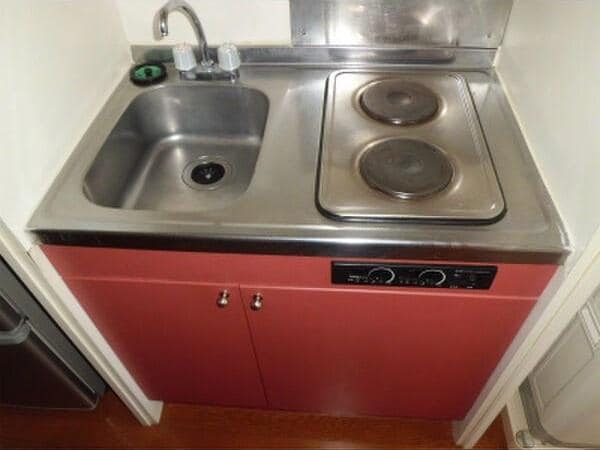  レオパレスロベリア