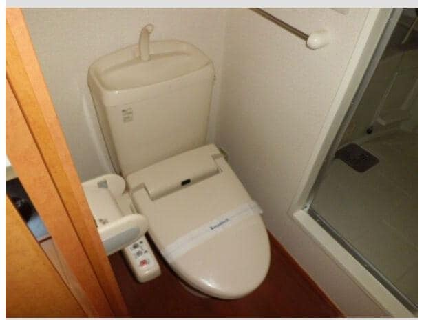  レオパレスロベリア