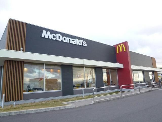 マクドナルド21号可児店(その他飲食（ファミレスなど）)まで878m グランシャリオ　L