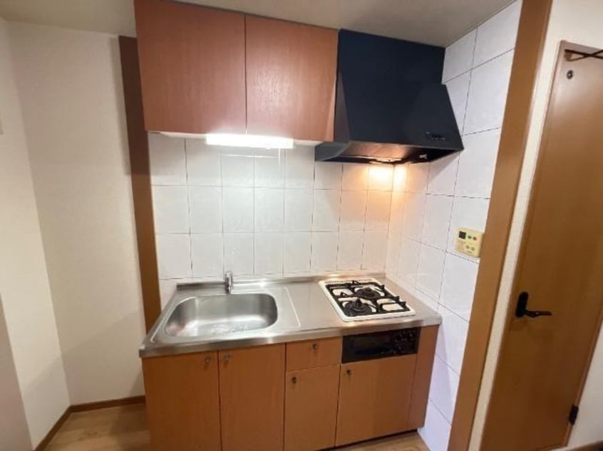  ロイヤルパインズＡ棟