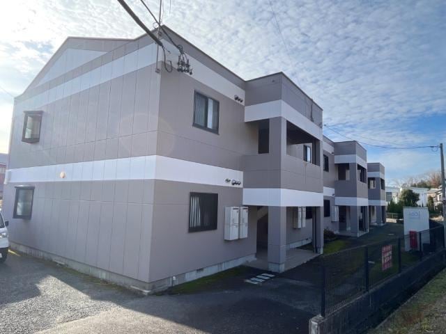  ロイヤルパインズＢ棟