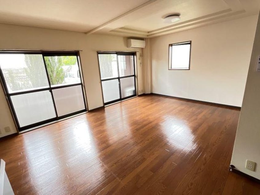  ロイヤルハイムミエ