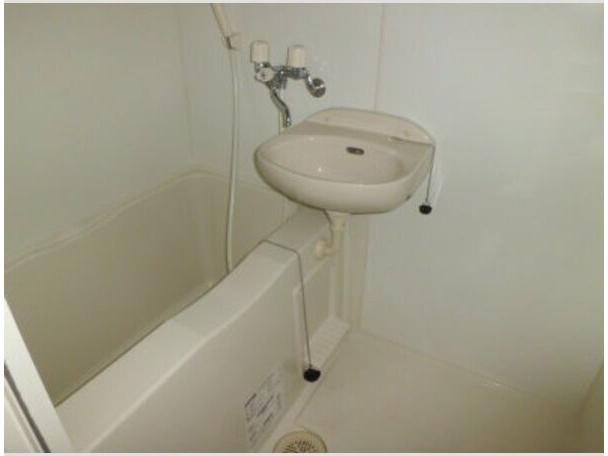  レオパレスラピス