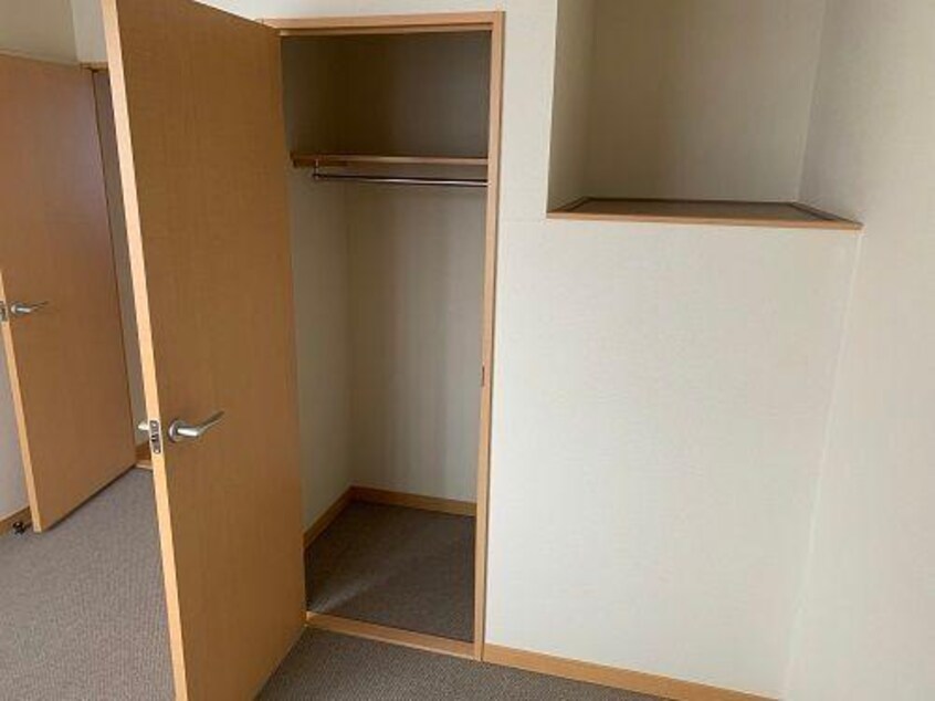  レオパレスベルヴィ旭ヶ丘