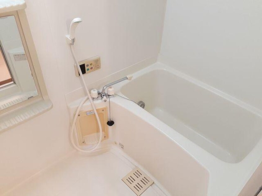  モルト．ヴィヴァーチェ