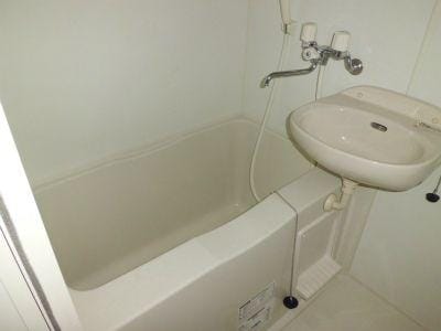  レオパレスカーサイマス