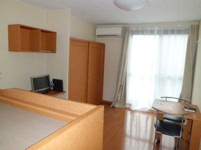  レオパレスカーサイマス