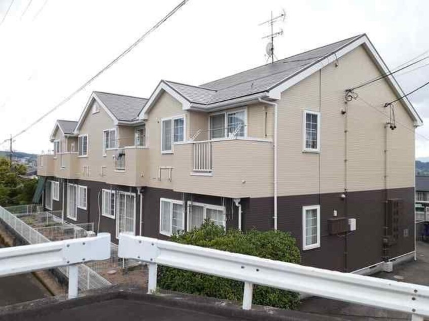  ハイツ　イチローＢ