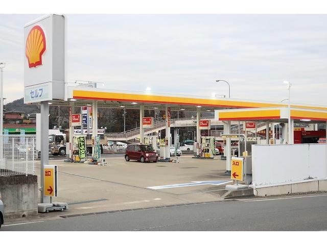 ガソリンスタンド(ディスカウントショップ)まで1300m クラシオン　Ⅰ