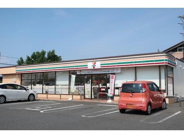 セブンイレブン(コンビニ)まで600m コンフォール