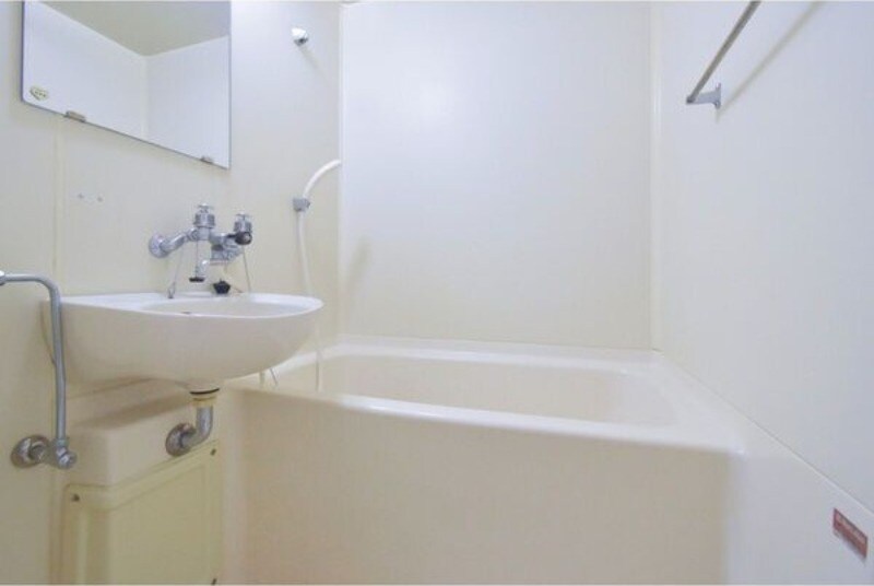  大阪モノレール彩都線/豊川駅 徒歩16分 1階 築39年