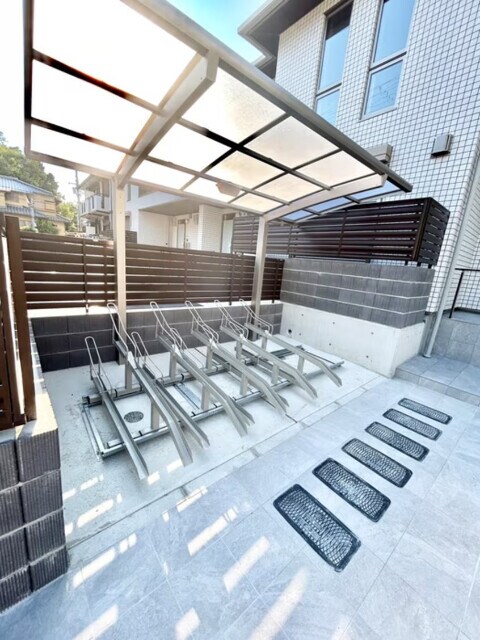 駐輪場 Le Cinq 小野原