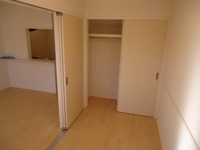  ユニヴェール箕面