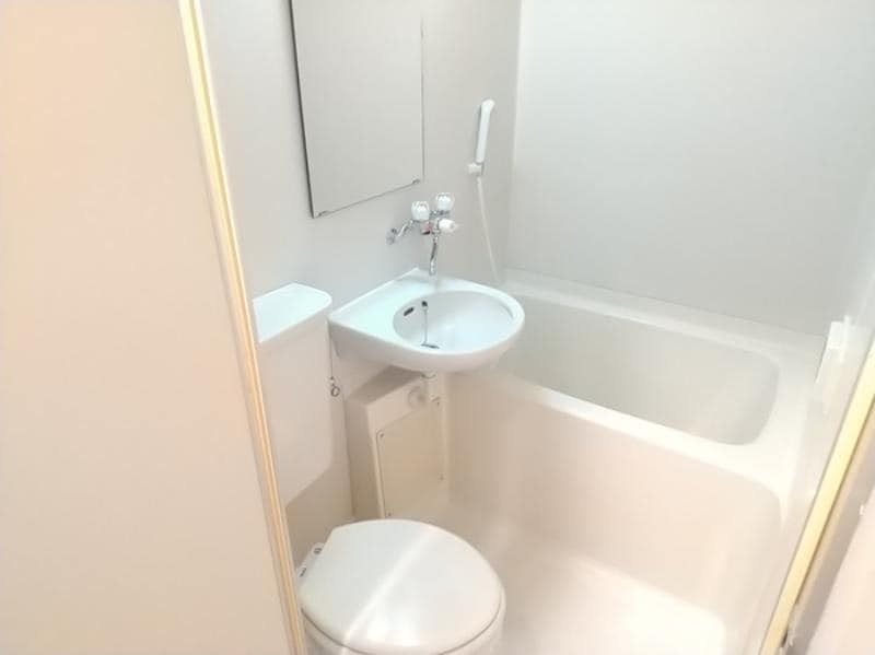  ナヴィール箕面