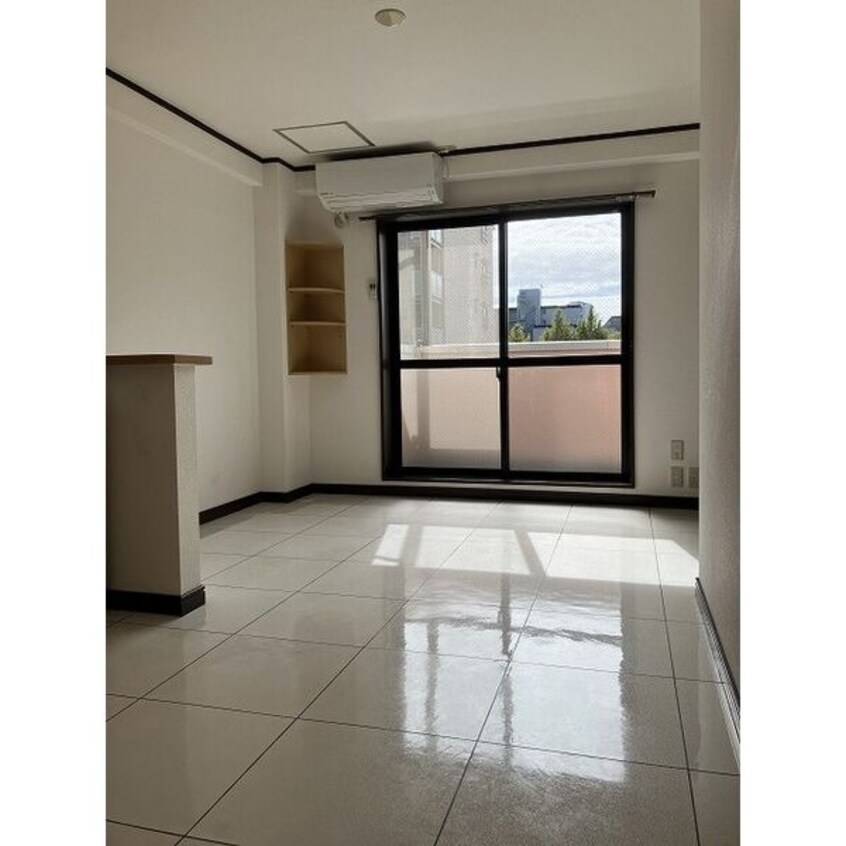  イーズマンションV