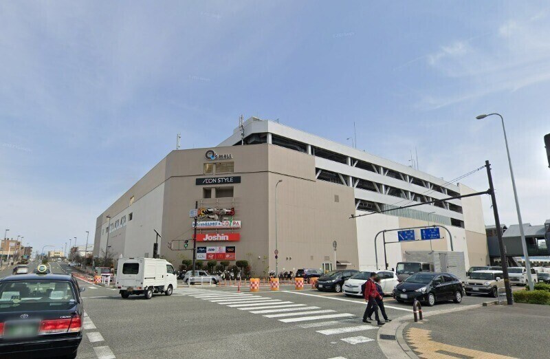 みのおキューズモール(ショッピングセンター/アウトレットモール)まで1678m イーズマンションV