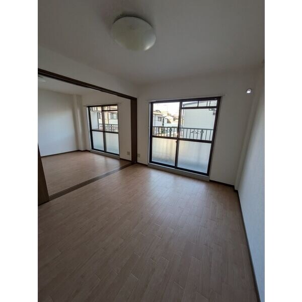  サンローズ唐池