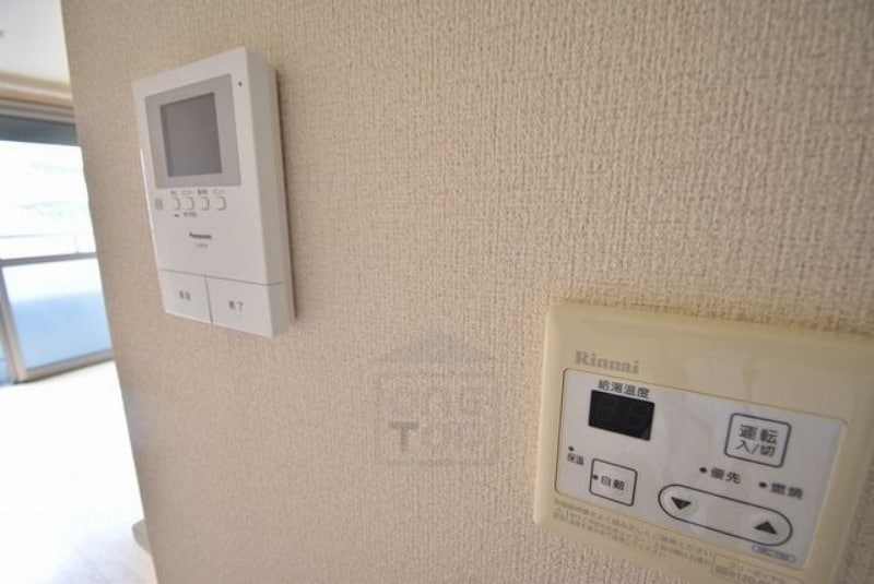  ファミール新家