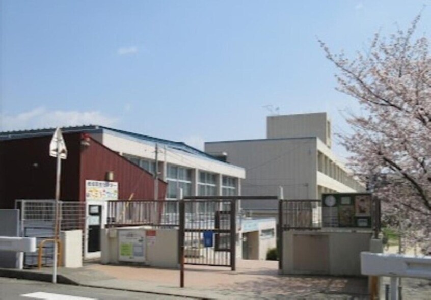 箕面市立豊川北小学校(小学校)まで401m 箕面粟生第二住宅２５号棟