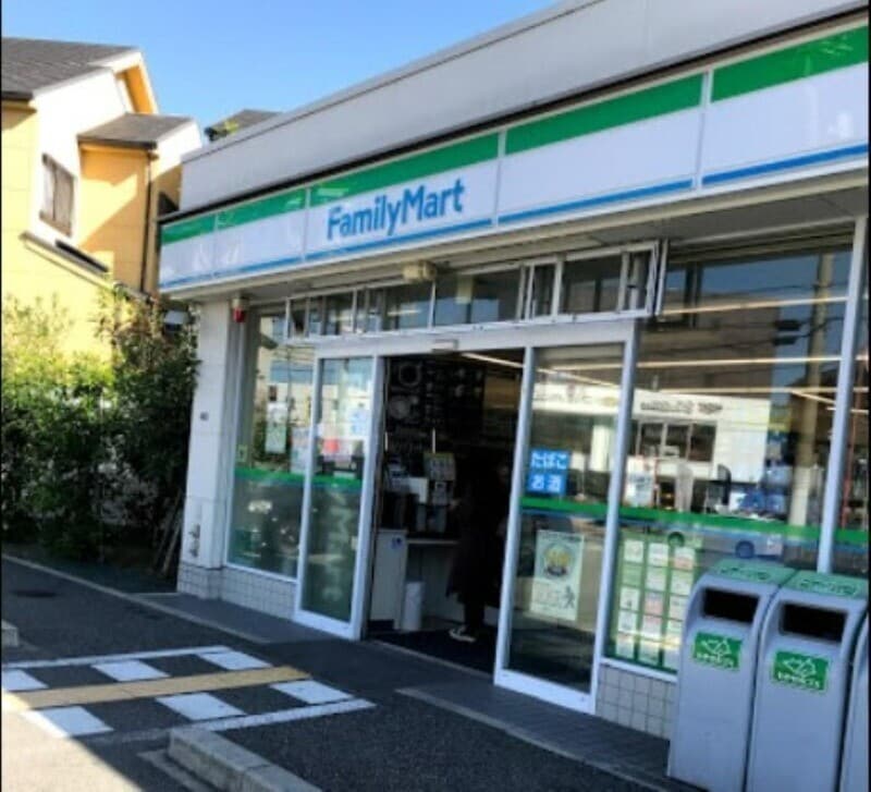 ファミリーマート箕面半町店(コンビニ)まで419m セレコート箕面
