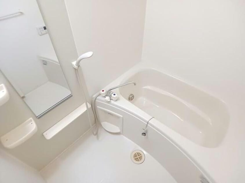  エスト　ソーレ