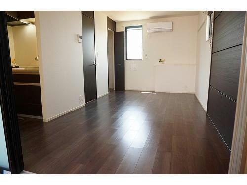  サン　コテージ