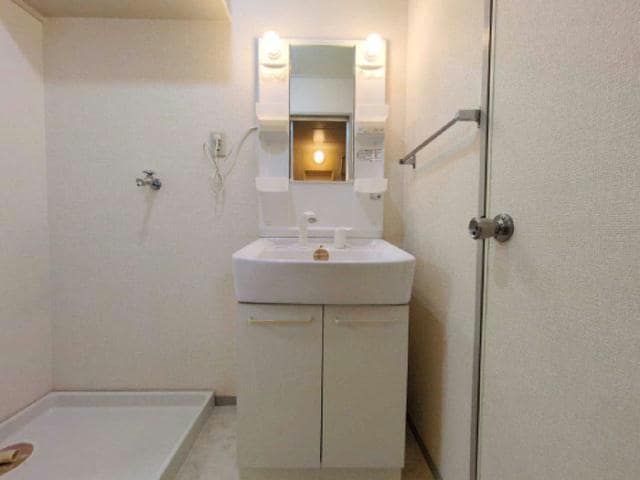  メゾン堀川　A棟