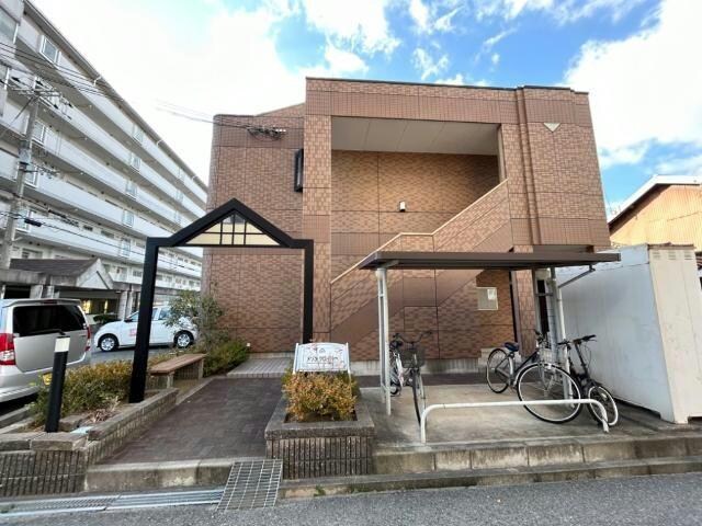  メゾンクローバー