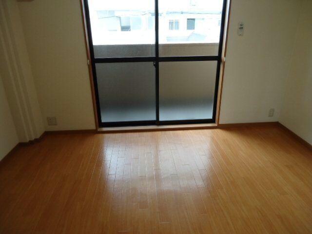  メゾンクローバー