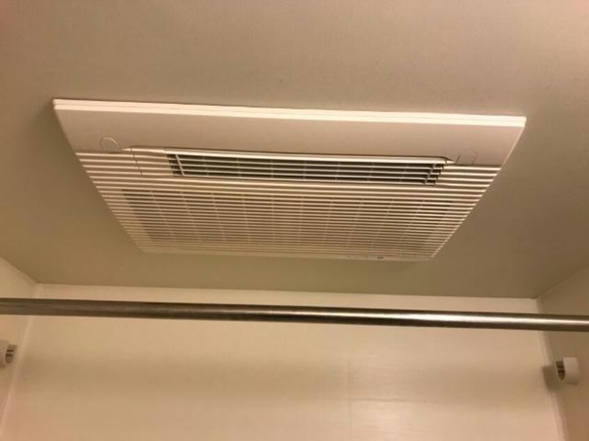  メゾンクローバー