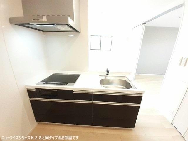  メゾン　ド　グレースEAST2