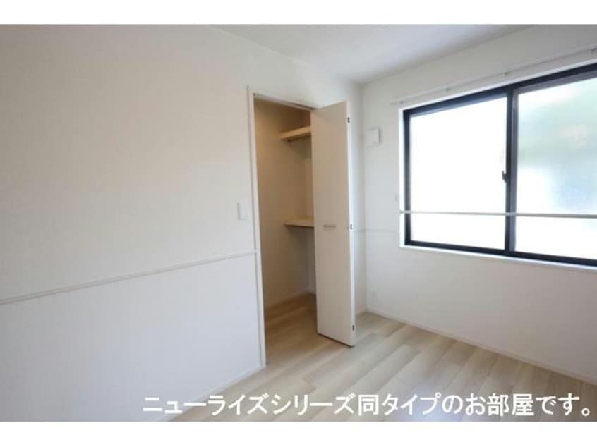  メゾン　ド　グレースEAST2