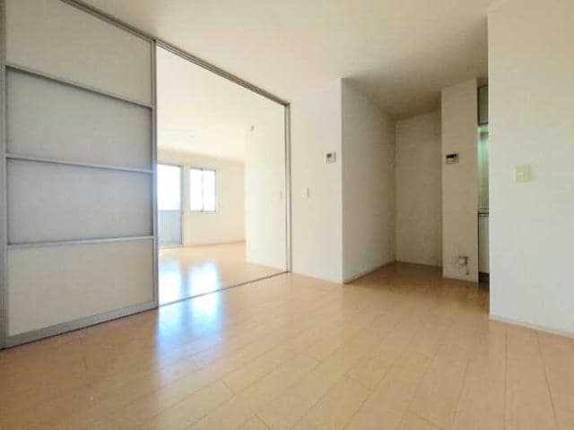  セジュール亀山　A棟