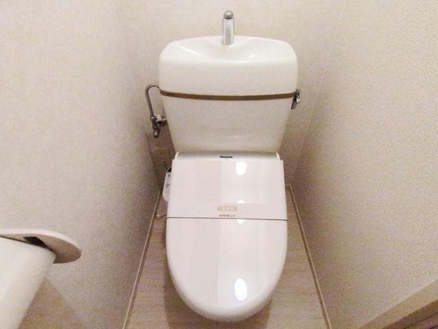  セジュール亀山　A棟