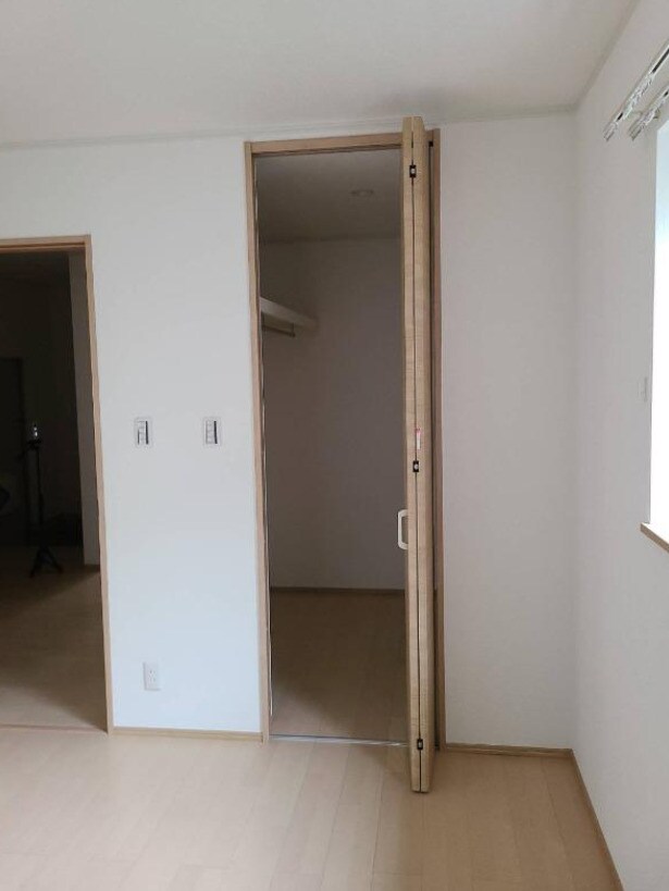  エレアージュ宝殿駅前2