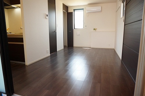  サン　コテージ