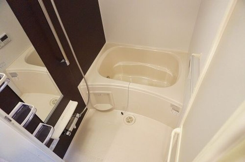  サン　コテージ