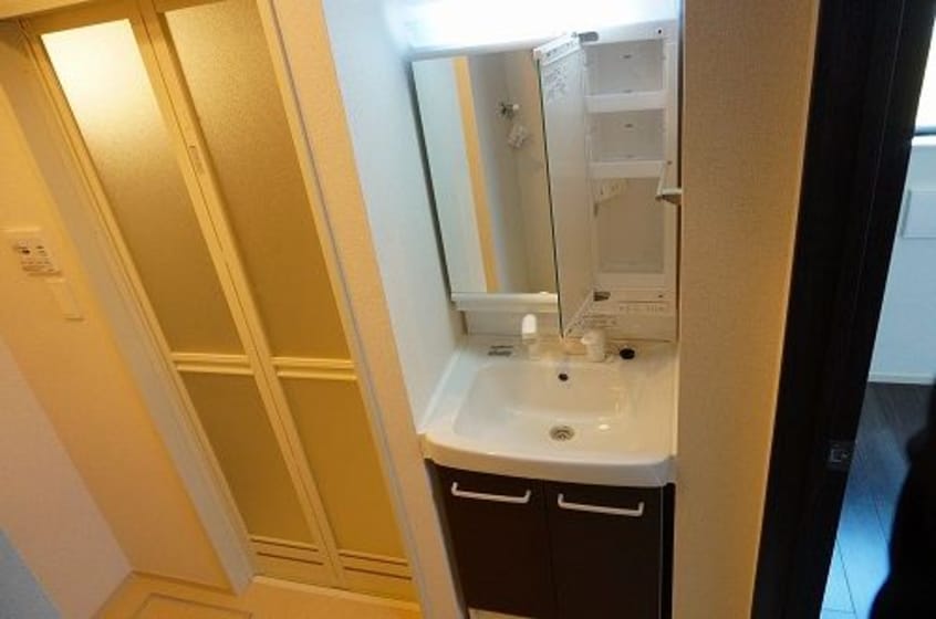  サン　コテージ