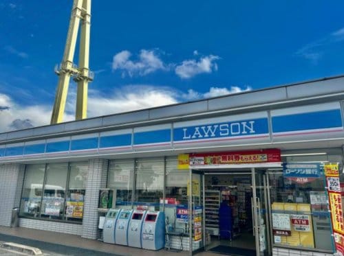 ローソン 飾磨阿成店(コンビニ)まで449m サンタ・アナ